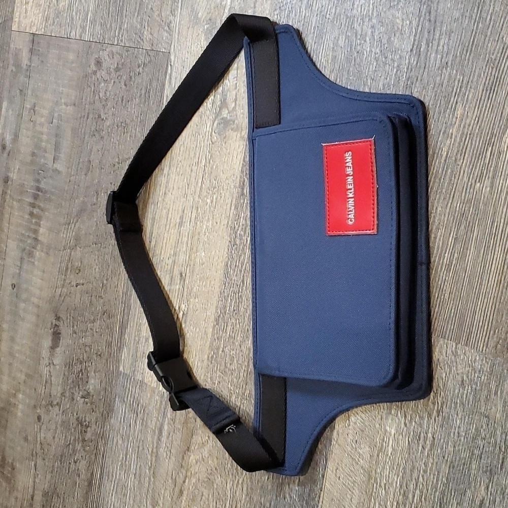 New! Vintage Fanny Pack‎ adjustable